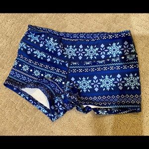 Fleo Snowflake shorts